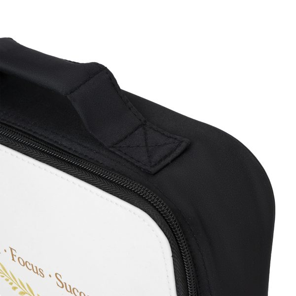 A cozy insulated lunch bag made to carry meals with care and personality. - Image 4